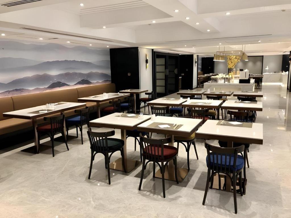 Deacon House Wuxi Hotel Wuxi  Bagian luar foto